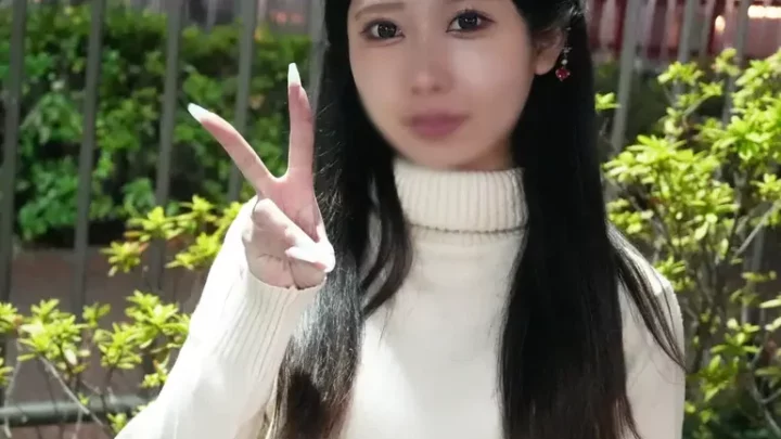 膣奥をガン突きされ「中に出して、妊娠させて…！」と懇願するパイパンマンコに沢山中出し