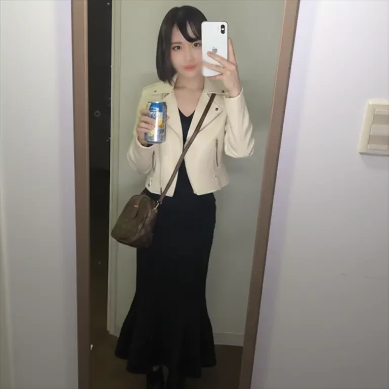 トで恋するように乱れまくり！デカチンハメ撮り師に甘く堕とされ高速バック痙攣中出し