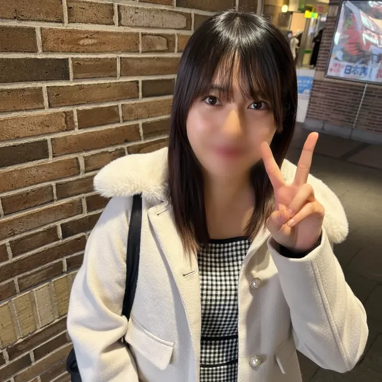 [気持ち…イクゥ…！]喘ぎながら何度も痙攣 下の毛あり濡れマンコにしっかり中出し
