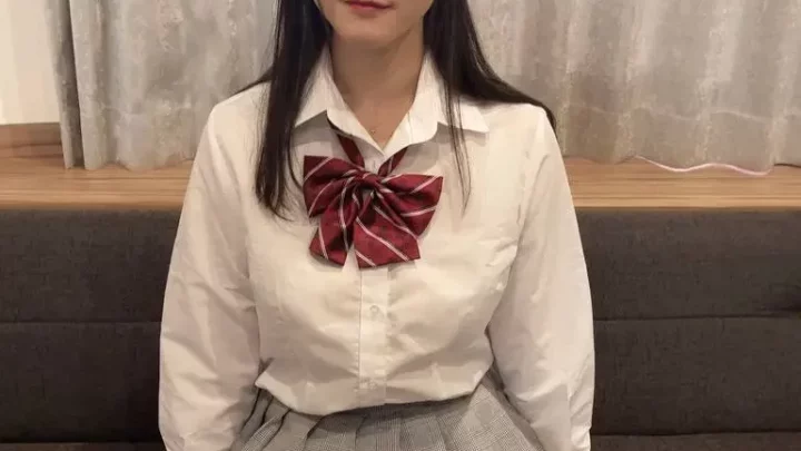 18歳爆乳美女めいちゃんが中出しを受け入れるもん! おもちゃを使ったイラマチオ調教にアニメ聲で喘ぐ必見の姿