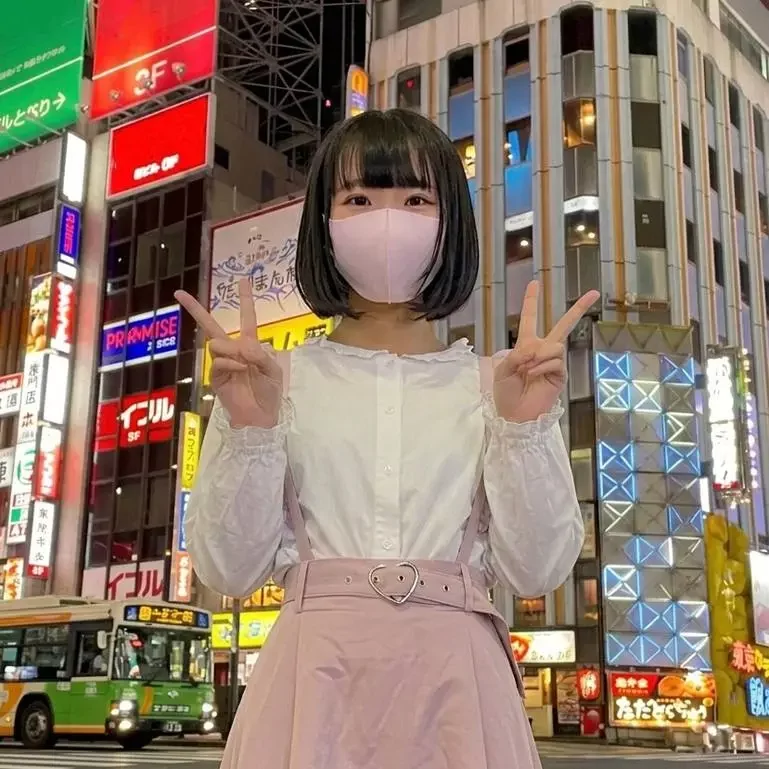 出会ったスレンダー美女の日常に密着！コスプレフェラ抜き！生ハメ中出しまで？！