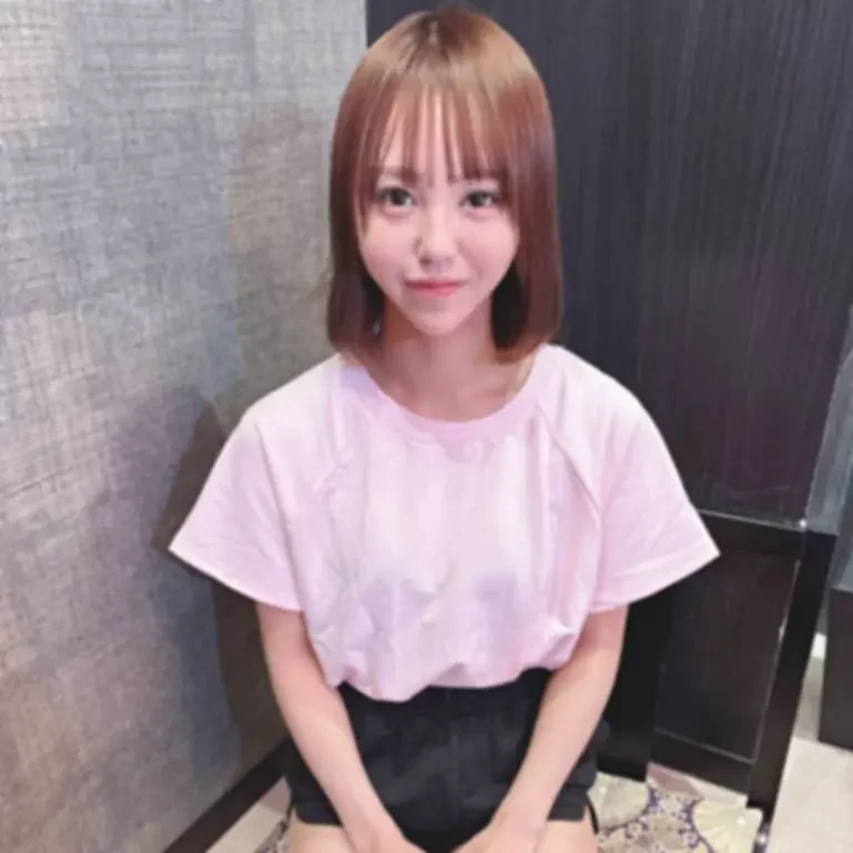 められない！恥じらいを捨て、俺だけに見せてくれた制服姿。ひたすら快感におぼれる濃厚な一夜。