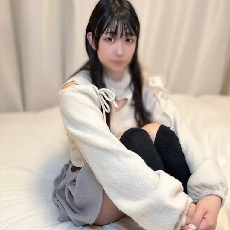 従順すぎるドMちゃんは舌出しピースのまま大量中出しで堕ちていく