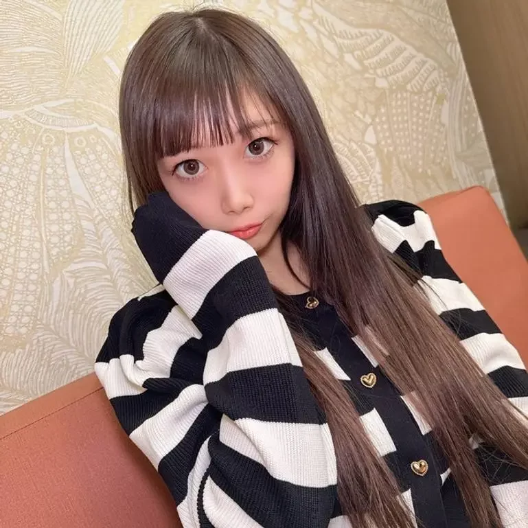 Iカップ爆乳おっぱい美脚れなちゃん 見つめながらのWフェラで暴発寸前連続中出し