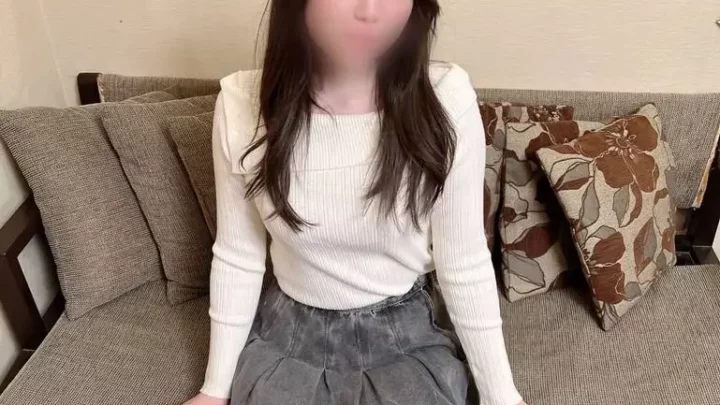 18歳のマシュマロボディの性欲開放 ひとまわり年上のチンポで顔を赤らめイキまくる蜜壺