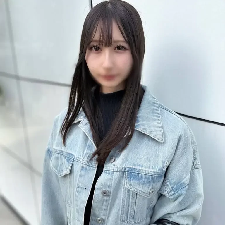 ミニスカでパンツ丸見えの再会 玄関で即尺からの生ハメ中出し